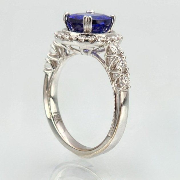 Tanzanite ring in gold with diamonds